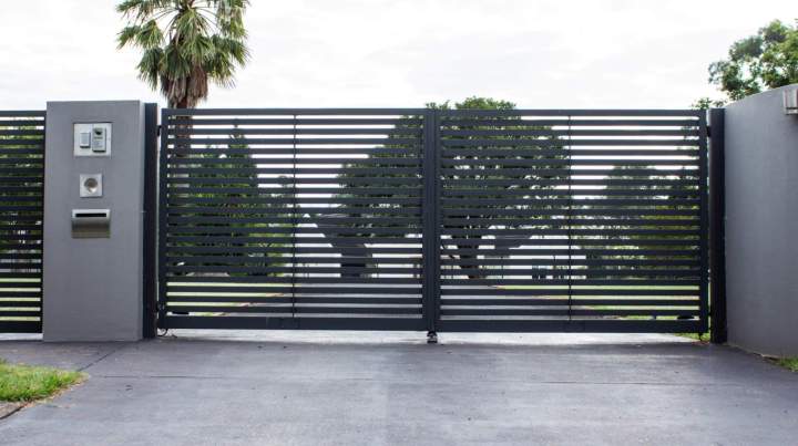 Portail en métal Miramas